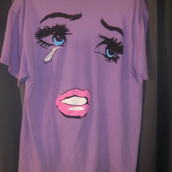 Lavender ‘heartbreaker’ Tee - Picture 3 of 4
